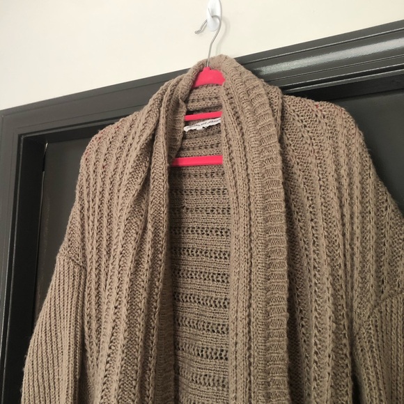 Cupcakes and cashmere oversized long open front knit brown cardigan shawl - Picture 3 of 8